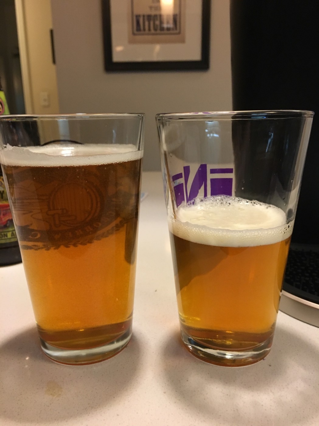 The glass on the right was poured with the Fizzics. The head is smoother and the taste was definitely creamier.