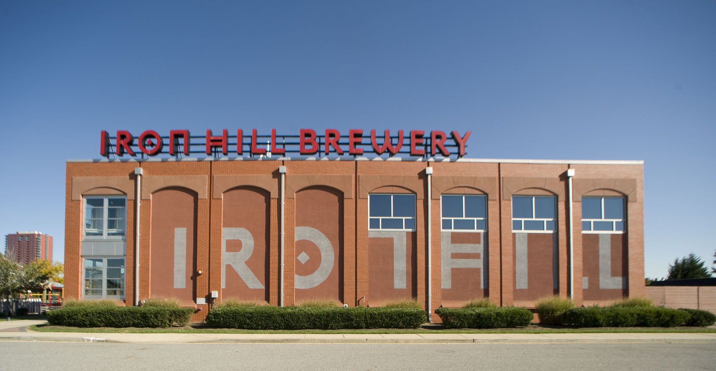 Iron Hill Brewery & Restaurant