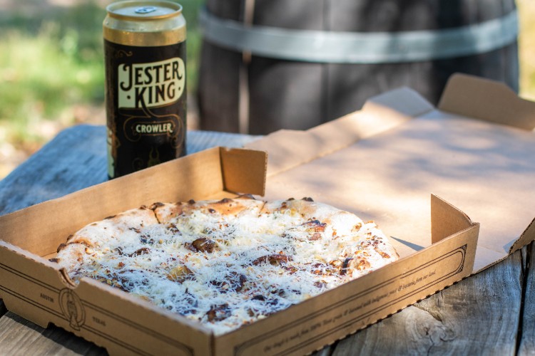 Jester King Reimagined: Pizza and beer, outdoors.