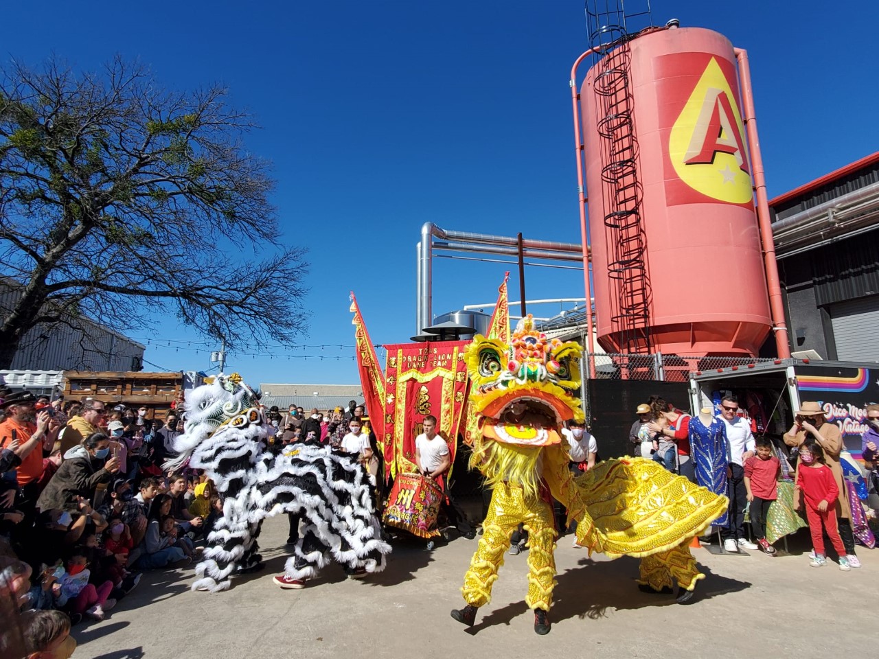 Texas Dragon Lion Dancers at Eastern Philosophy Launch